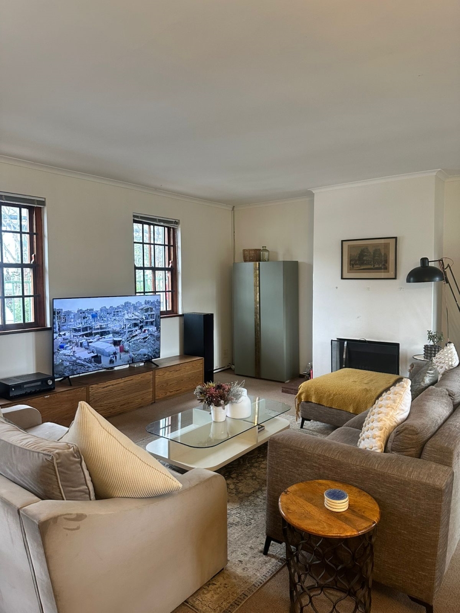 To Let 3 Bedroom Property for Rent in Wynberg Upper Western Cape